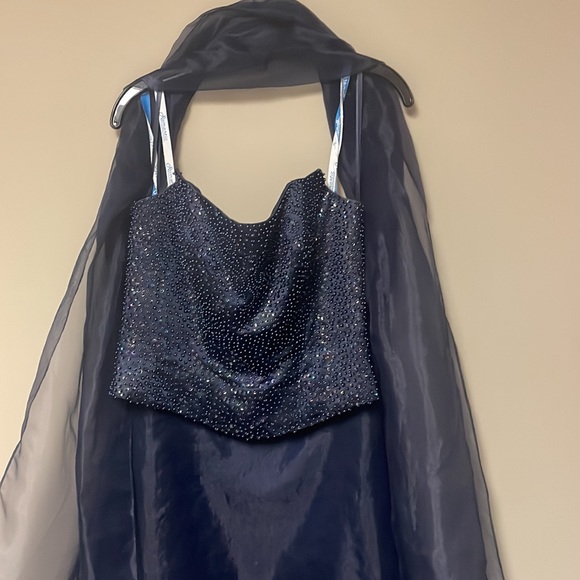 Graduation - ‘Romantic Bridals’. Dress - Picture 6 of 7